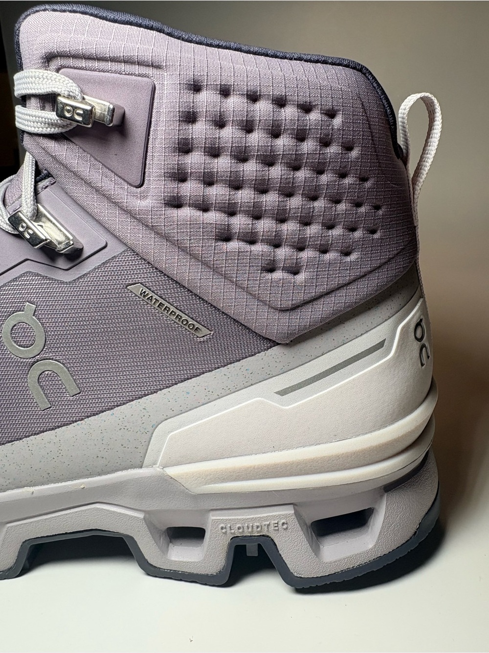 On Running Women size 9.5 Cloudrock Waterproof Mid-Top Hiking Boot Lavender Gray - Picture 7 of 14